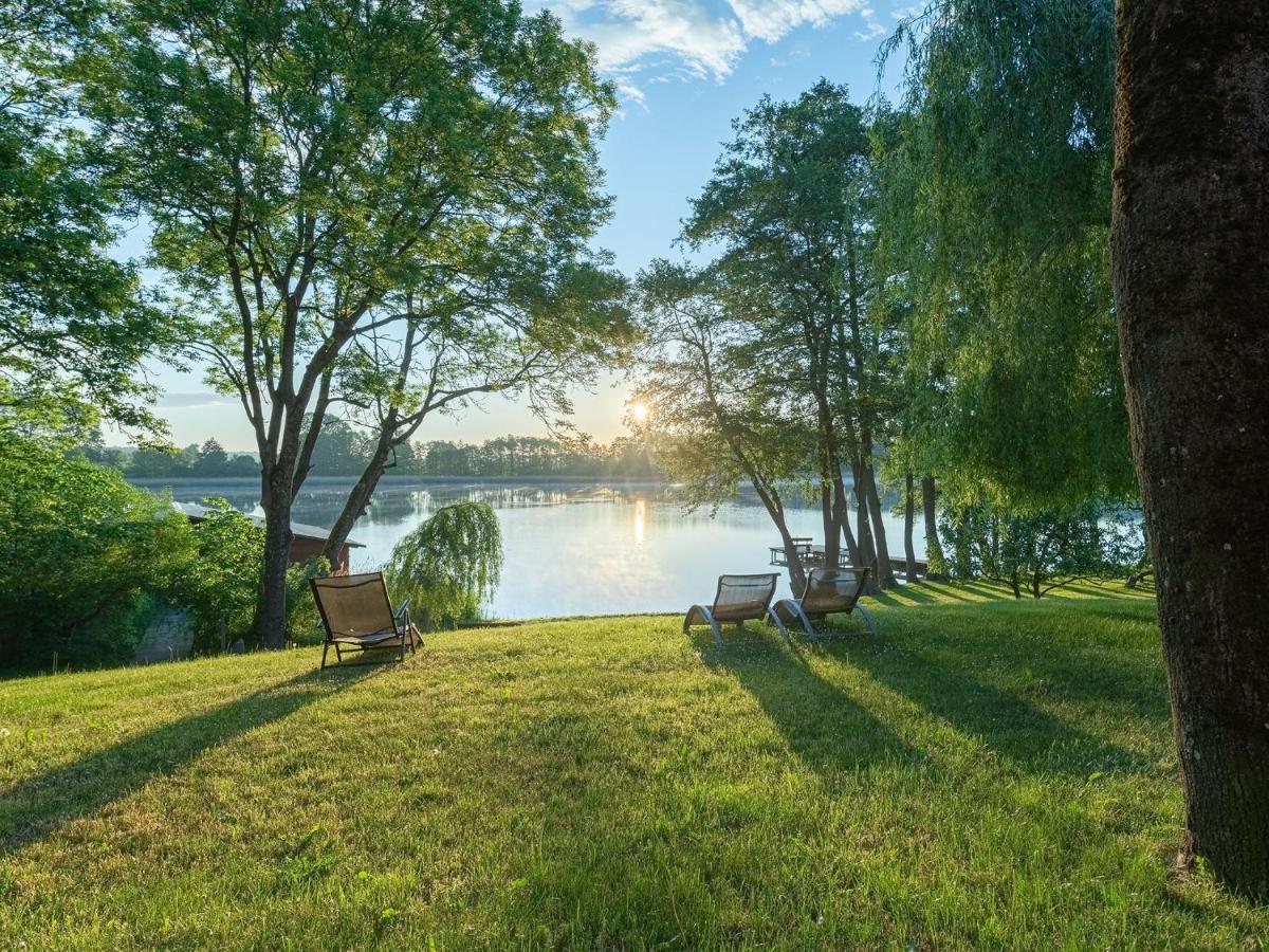 Kastanienhof Am Loppiner See Jabel Exteriör bild