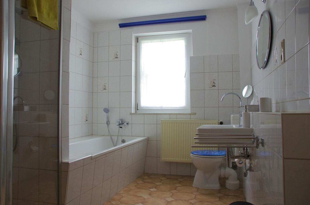Kastanienhof Am Loppiner See Jabel Exteriör bild